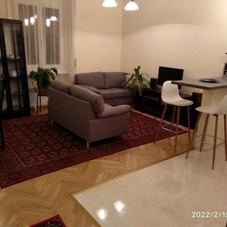 A Quiet Place In The Heart Of The City Budapeste Exterior foto