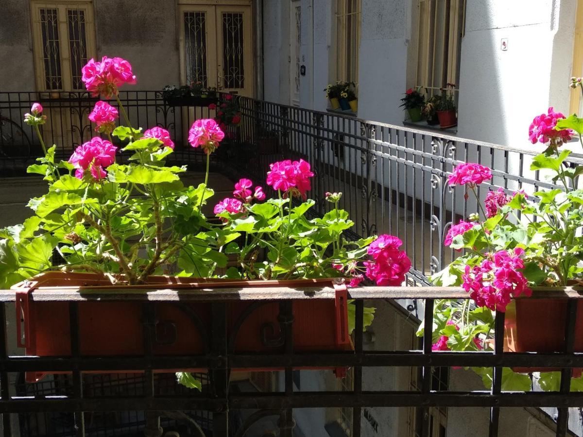 A Quiet Place In The Heart Of The City Budapeste Exterior foto