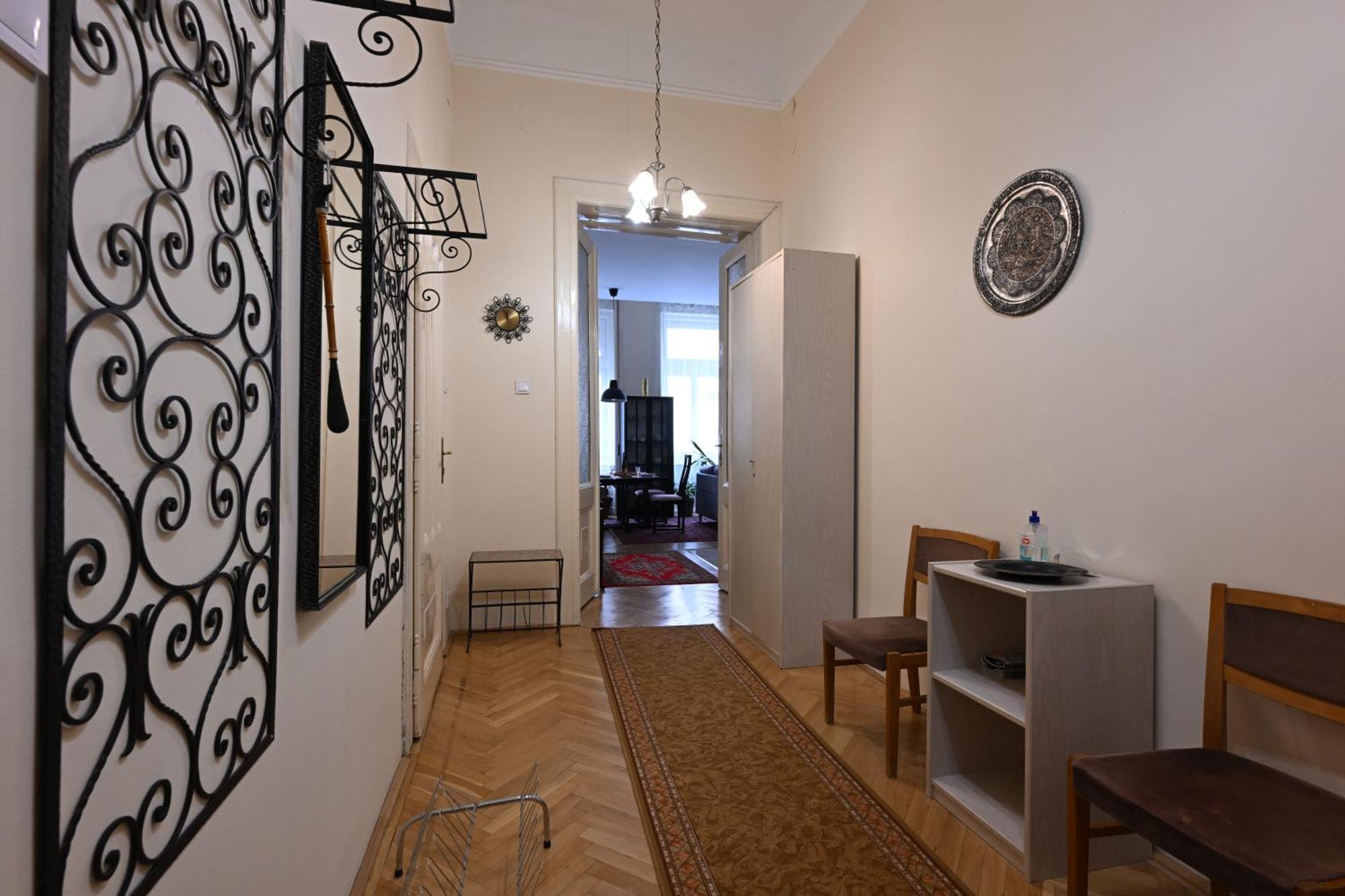 A Quiet Place In The Heart Of The City Budapeste Exterior foto