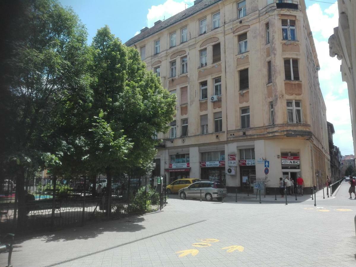 A Quiet Place In The Heart Of The City Budapeste Exterior foto